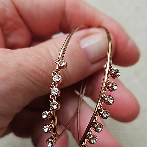 Babble Bar Necklace & Earrings - Picture 9 of 13